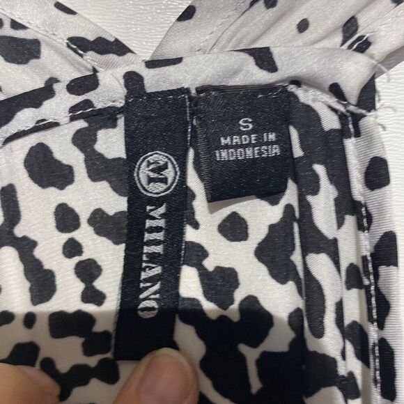 Milano Women's Black White Abstract Button Up Racerback Tank Top Size Small - Picture 3 of 8